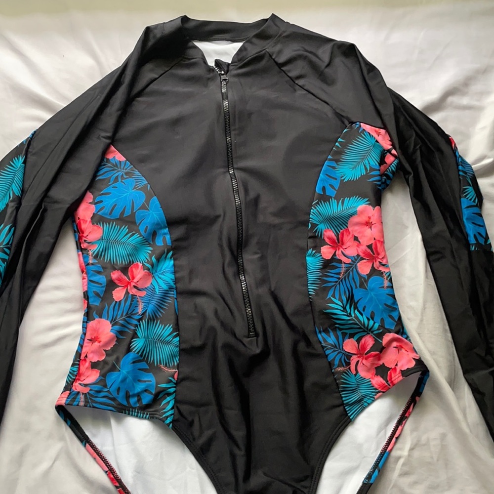 Sufer swimsuit